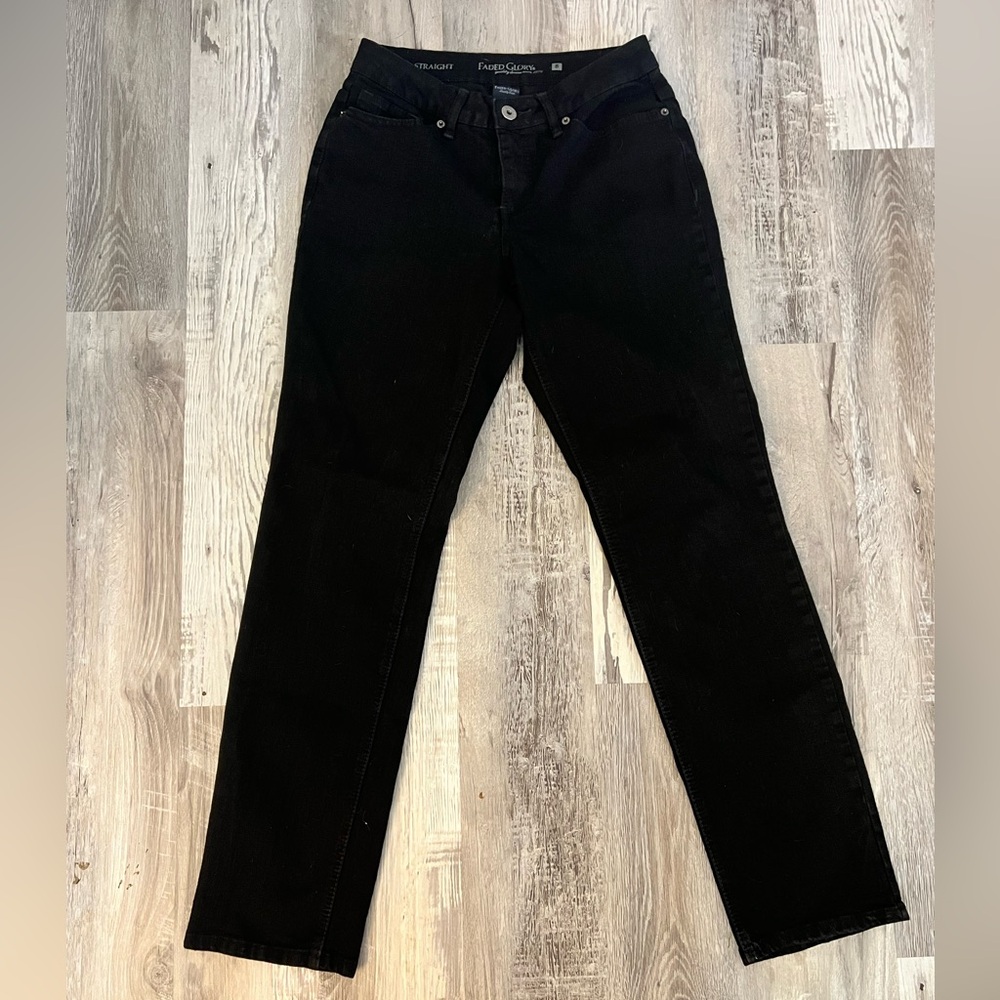 Classic Black Faded Glory Jeans! 🖤 Size 8